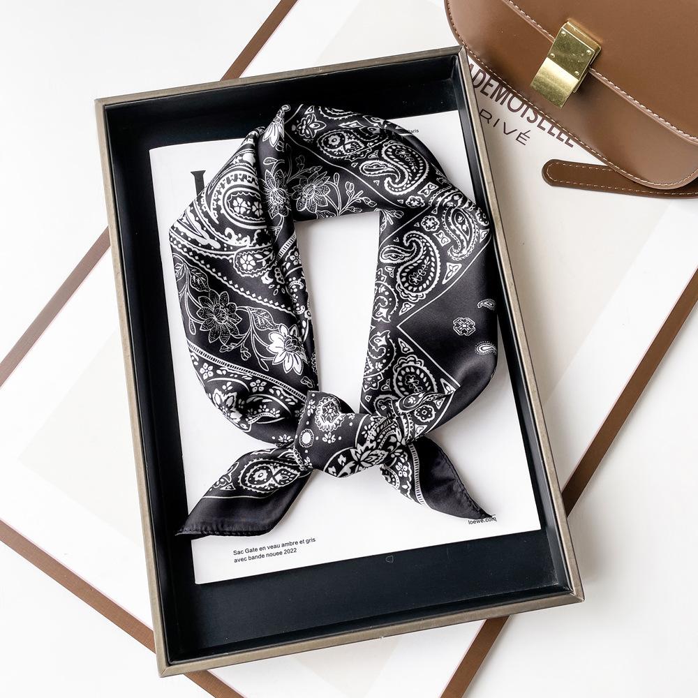 New high-end silk scarf for women retro black and white cashew print scarf small square scarf paired with headscarf