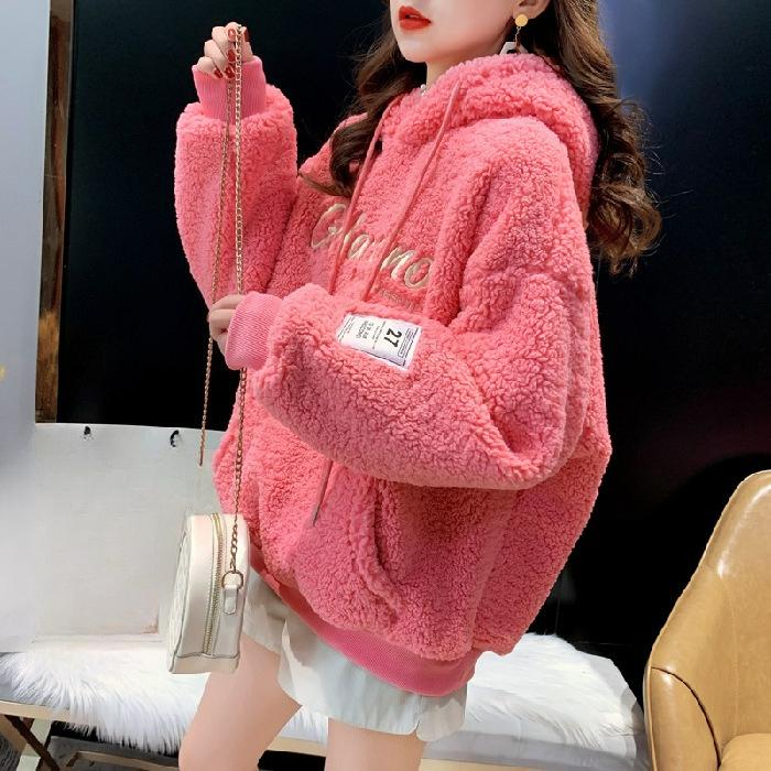 

Осень и Зима Плюс Бархат Утолщенный Свободный Пуловер с Капюшоном Свитер из Овечьей Шерсти с Буквами Женский Топ средней длины XXL розовый