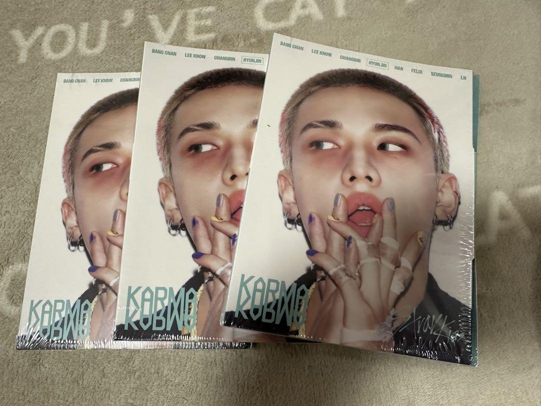 

[USED] straykids KARMA accordion album Hyunjin 3 discs