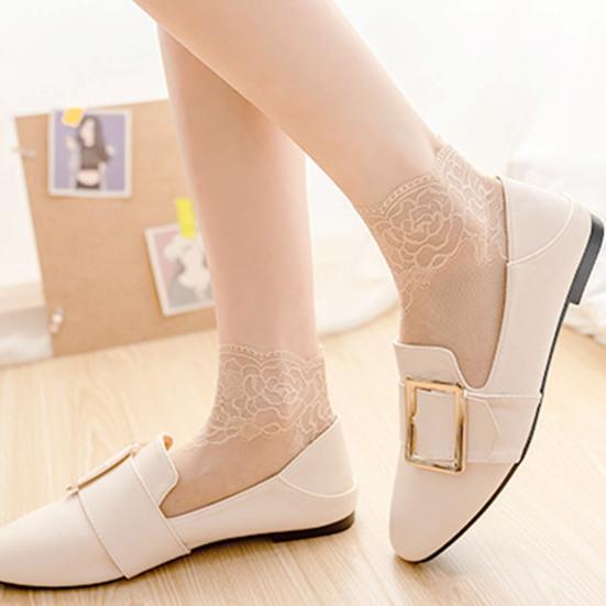 1 Pair Invisible Anti-Skid Women Socks Lace Flower Print Thin Shallow Socks for Daily Wear