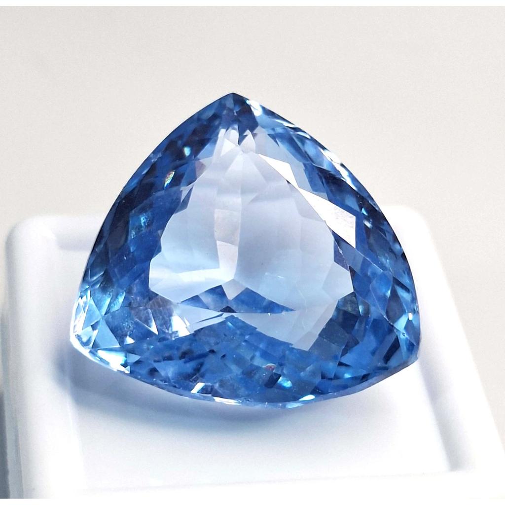Sky Blue Aquamarine Natural 49-51 Ct Trillion Cut Fabulous Certified Gemstone
