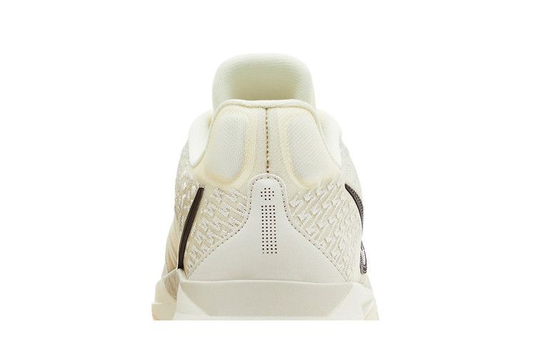 Nike Wmns Sabrina 2 'Relentless'