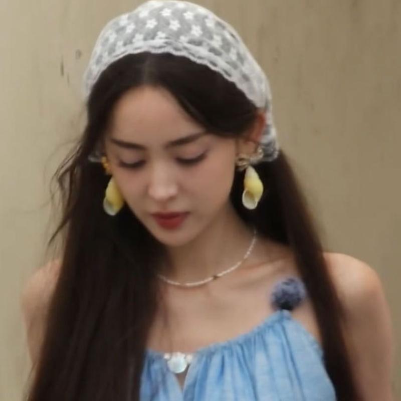 Women French Country Style Lace Mesh Triangle Scarf Spring Summer Floral Hair Scarf Elegant Headwrap Bohemian Hair Accessories