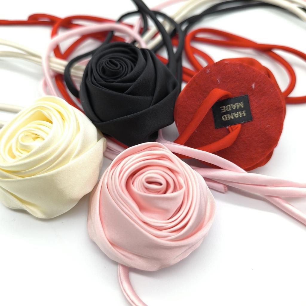 Stylish Rose Neck Collar Necklace Chic Rose Ribbon Necklace Elegant Long Rope Necklace Suitable for Various Occasion