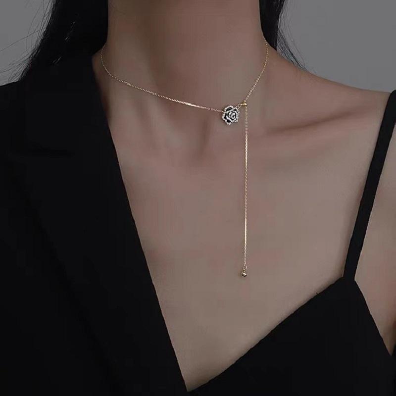 New Fashion Elegant Black Camellia Necklace for Women Girls Korean Sweet Flower Necklace Party Zircon Accessories