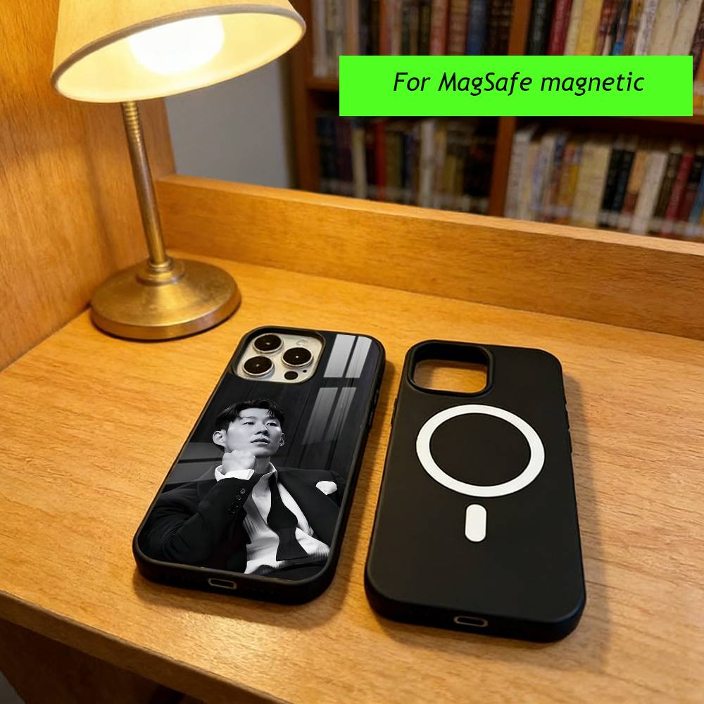 S-Son Heung-min Phone Case For iPhone17,16,15,14,13,12,11 Plus,Pro Magnetic with Magsafe Wireless Charging