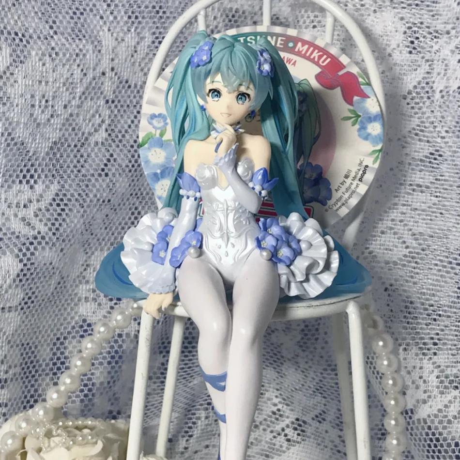 Beautiful New 2pcs Hatsune Miku Anime figure Pink sakura sitting position PVC Action figure model toy decoration collect gifts