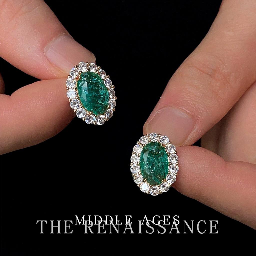 Light medieval heavy industry green colored treasure pigeon egg ice flower zirconium earrings retro French earrings