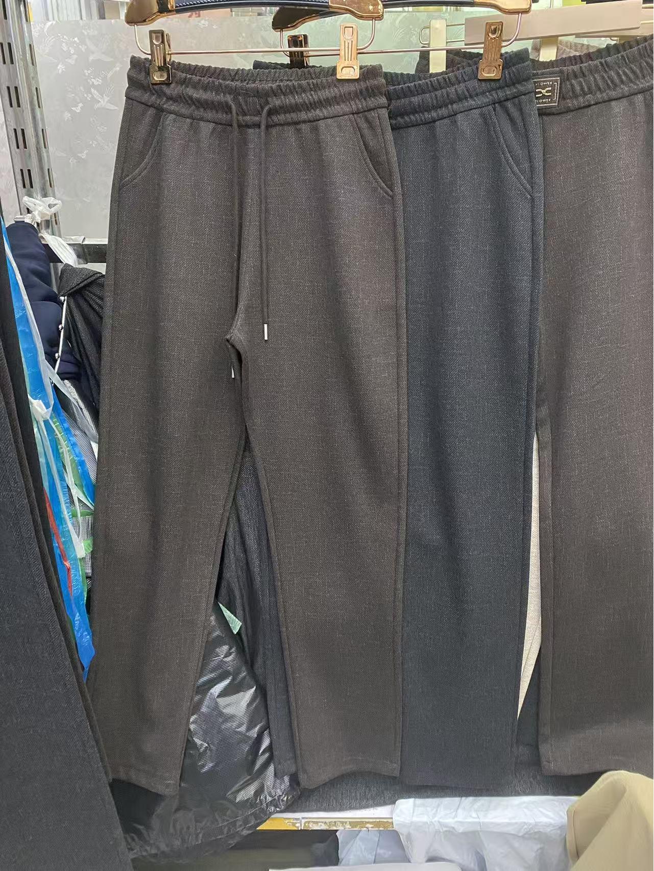 

High-Waist Jacquard Cashmere Women s Pants - Plus Size, Loose Fit, Drapey, Casual for Middle-Aged & Elderly 5XL (130-150 kg) кавовий