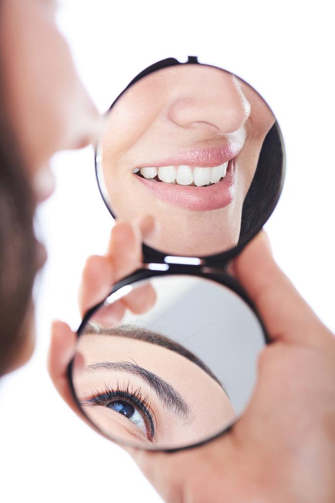 Akita, Akita Inu - Pocket mirror with a dog, personalized mirror for a purse, compact mirror with Art-Dog brand print.