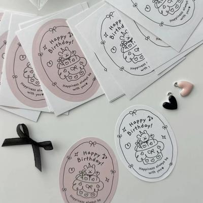 60 Stück süße Cartoon-Bär Happy Birthday englische Aufkleber Geburtstagstorte Verpackungsbox handgefertigte Geschenkbox dekorative Etikettenaufkleber