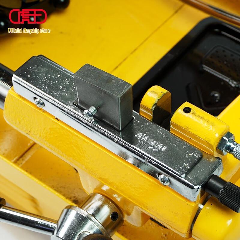 Huwang 3-inch Electric Pipe Threading Machine CN plug (adapter included)