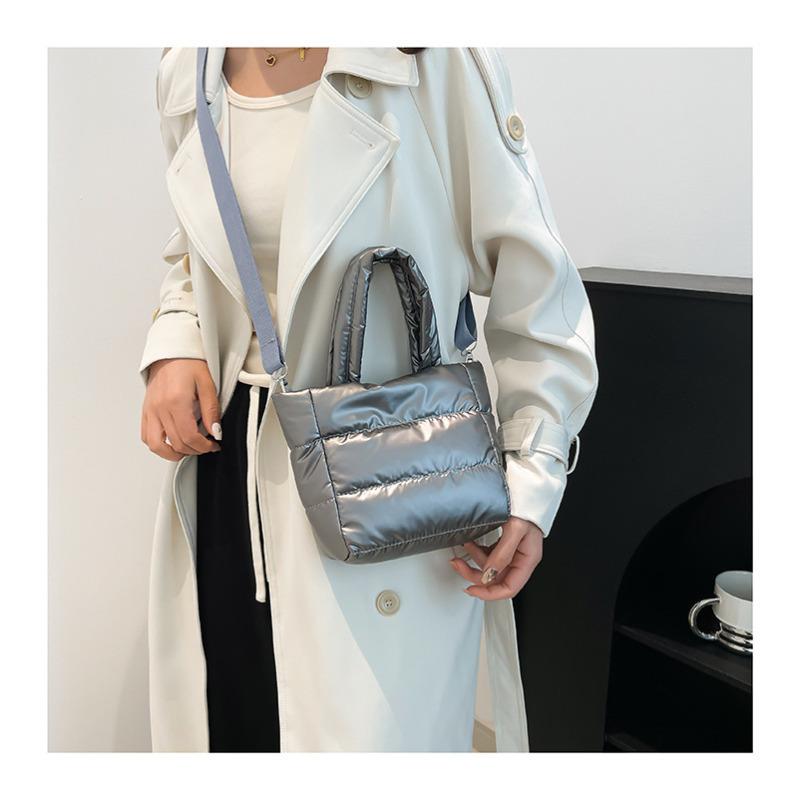 Simple Quilted Crossbody Shoulder Bag for Women, Lightweight Cotton Handbag, Casual Stitched Bucket Bag for Daily Wear CLE