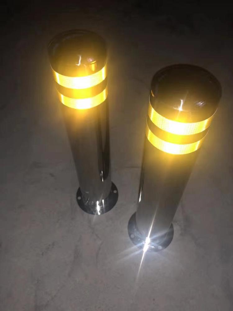Stainless Steel Reflective Bollard: Thickened Anti-Collision Road Post, 304 Steel Parking Space Isolation Post.