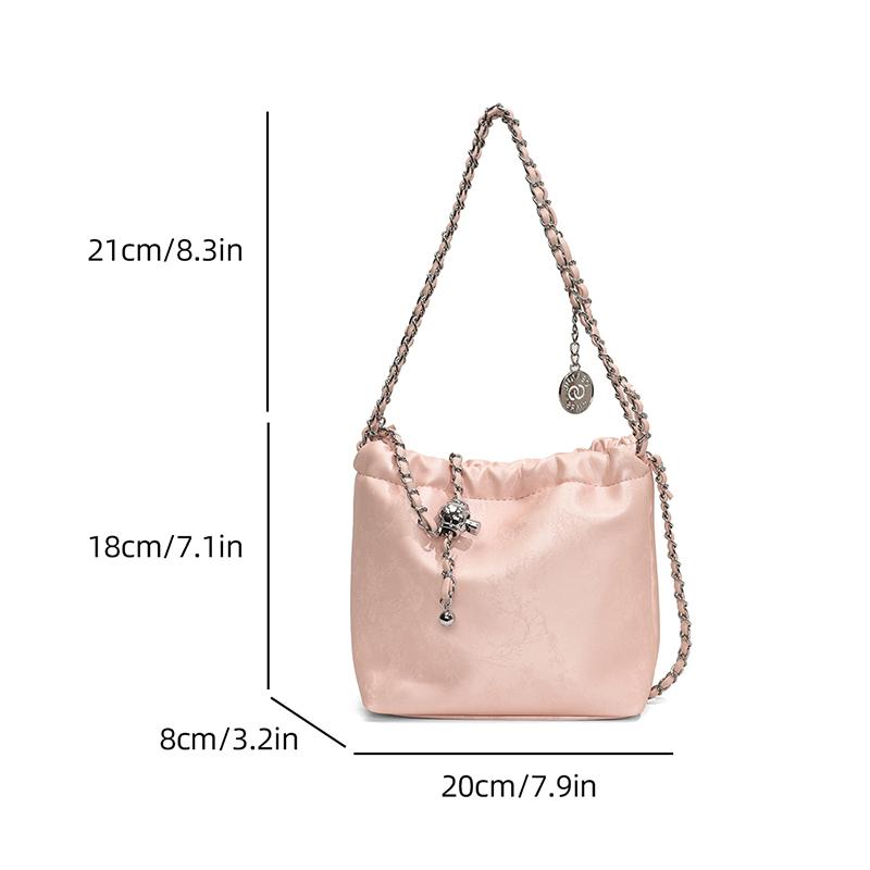 A solid color PU material shoulder bag can be crossbody, exquisite shoulder strap, fashion casual popular style, shopping