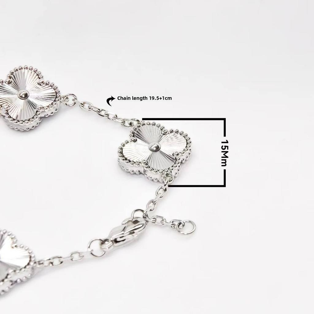 15MM Gjennomgående titanstål 18K dobbeltsidig heldig firkløver fem blomster armbånd