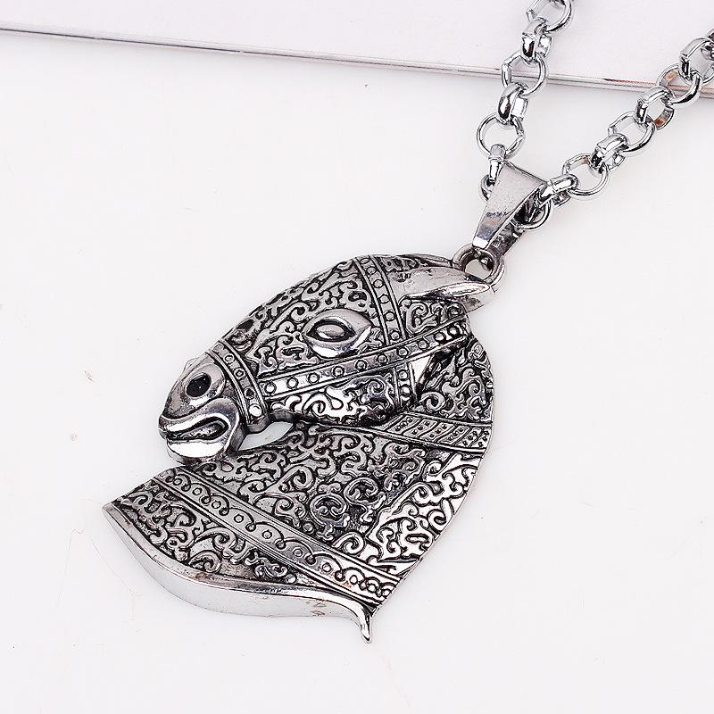 Retro Horse Head Necklace Personalized Metal Wind Medieval War Horse Pendant