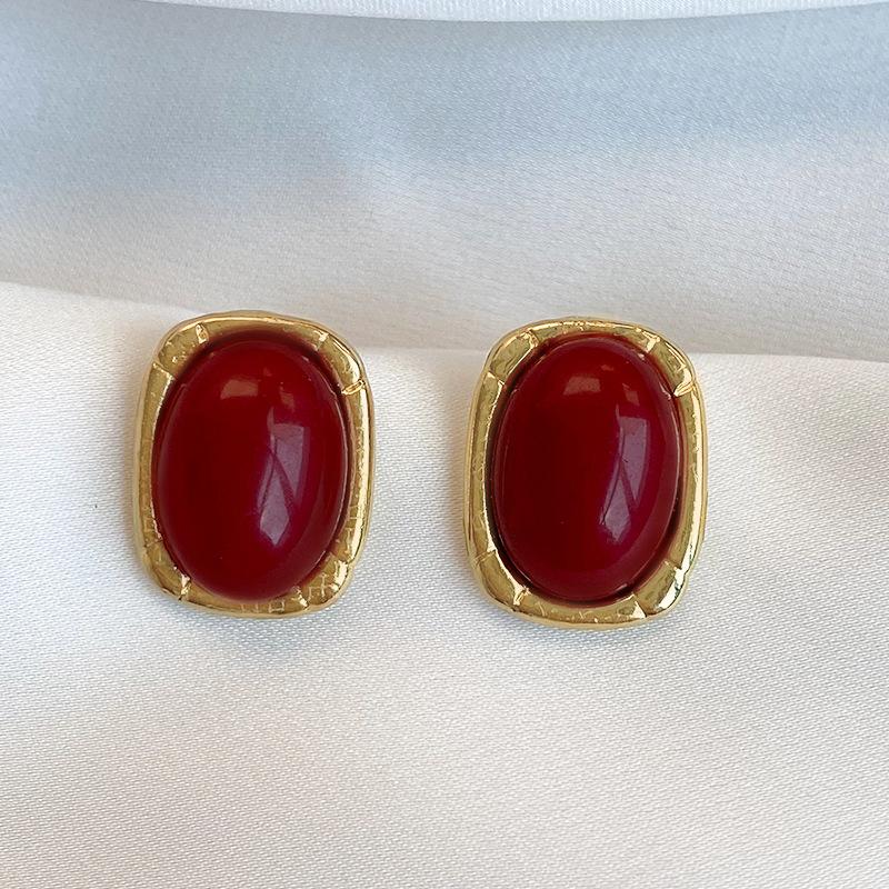 2026 New Retro Enamel Wine Red Metal Stud Earrings for Women Fashion Geometric Earrings Elegant Wedding Jewelry Accessories