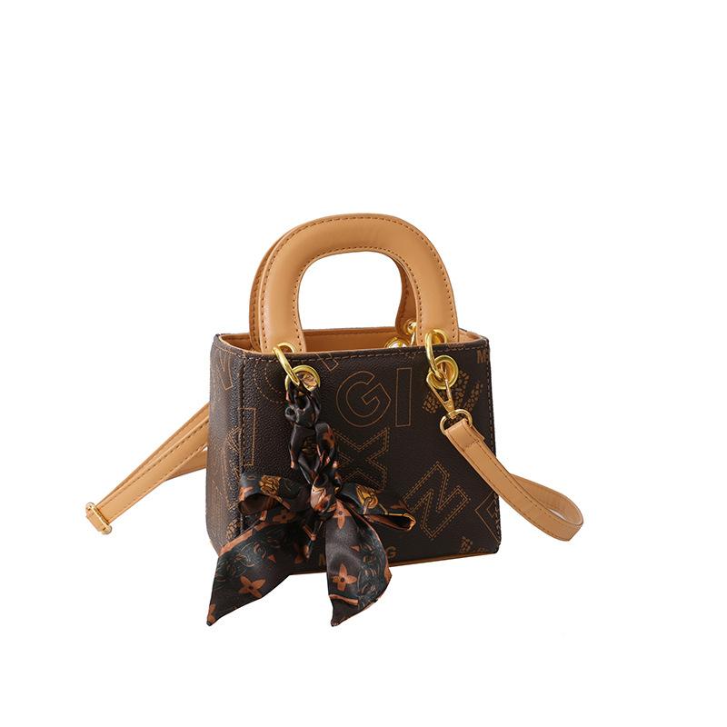 New fashion contrasting bag portable shoulder messenger women's bag