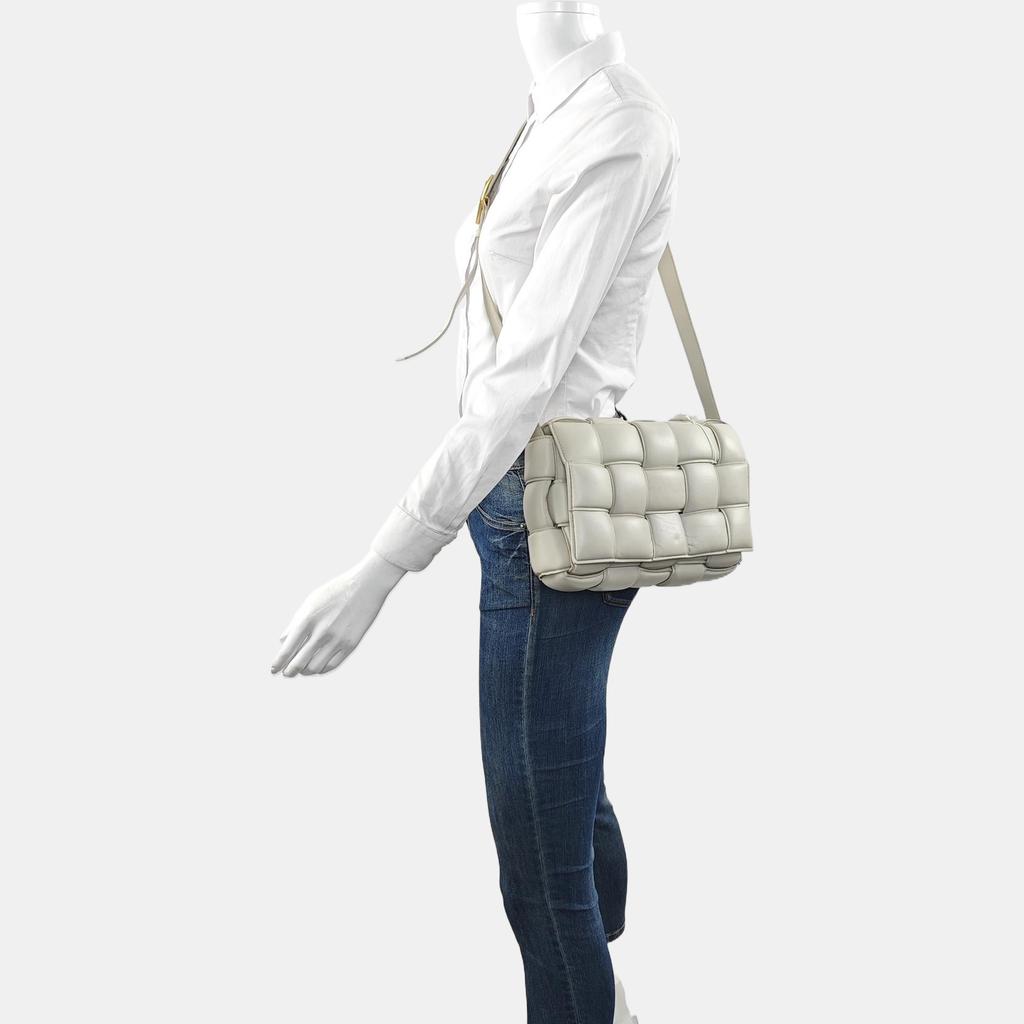 [Pre-Owned] Bottega Veneta Padded Cassette Bag 'White/White-Silver' - Very Good #1K3S9NA