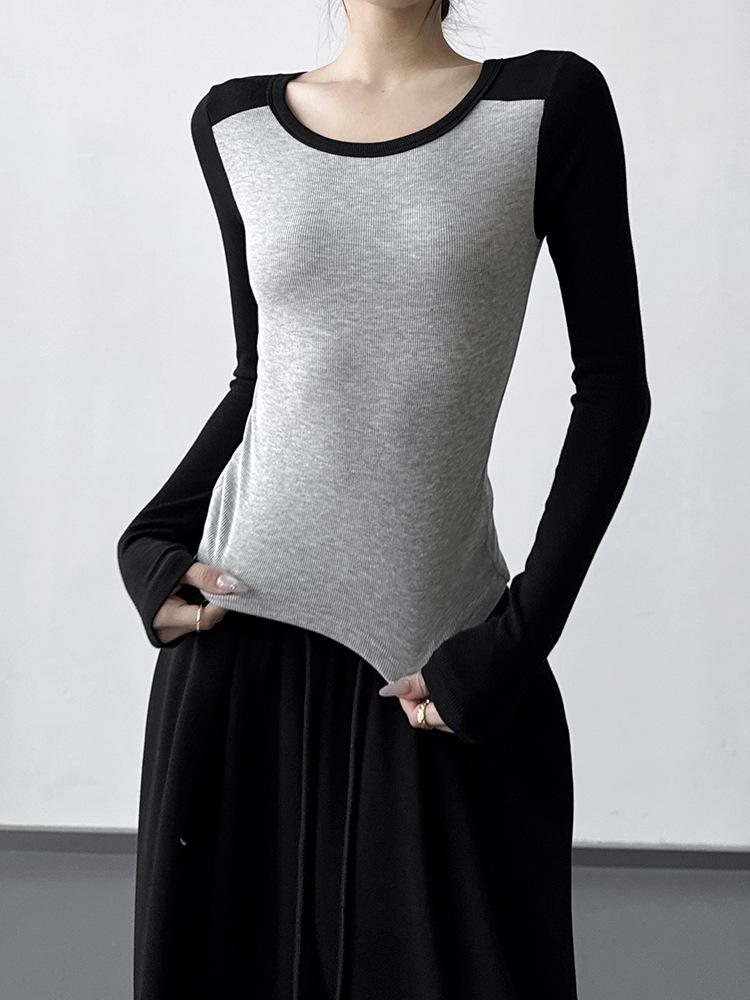 T-shirt à Manches Longues Color-Block Coupe Ajustée pour Femme - Design Élégant Hiver 2025 pour Porter Seul ou en Couche