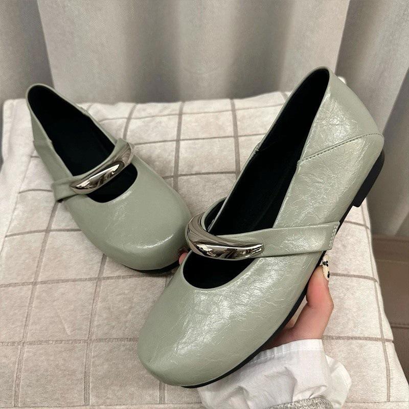 

Niche hand-scratched red soft-soled Mary Jane shoes flat-soled round head metal buckle one word with shallow mouth single shoes women 35 чорний