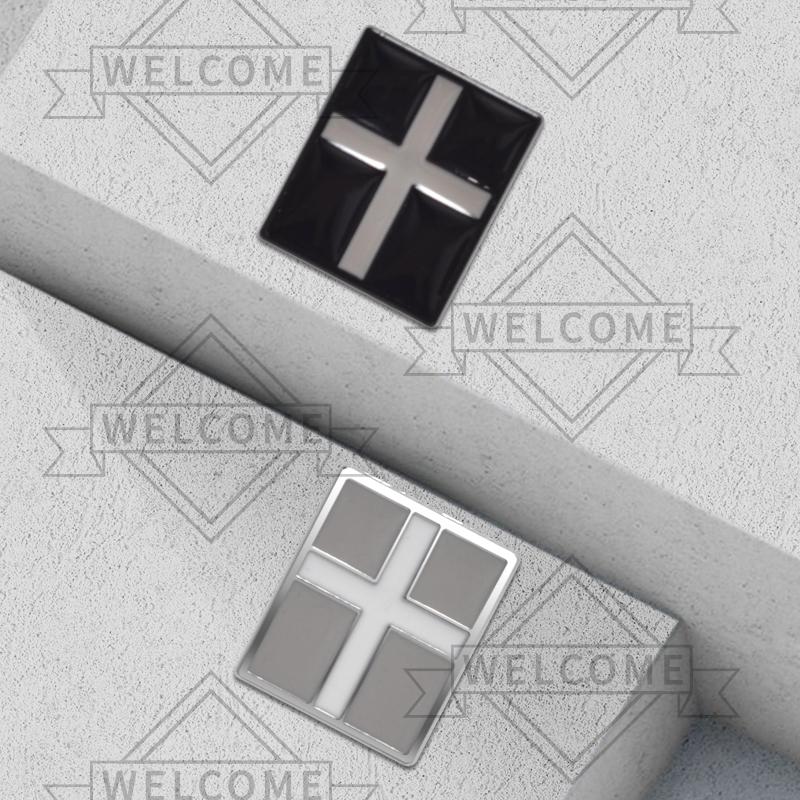 3D Car Stickers Sweden Flag Emblem Auto Steering Wheel Badge Interior Decal For Volvo XC60 V70 C70 XC40 V40 EX30 V60 Accessories