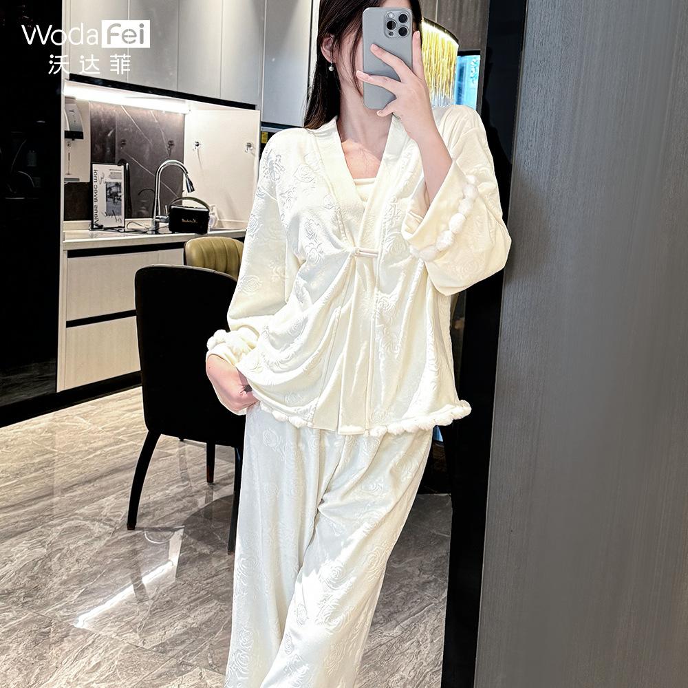 New Chinese rose embossed suspender cardigan pajamas three-piece set autumn and winter new island velvet thickened warm loungewear