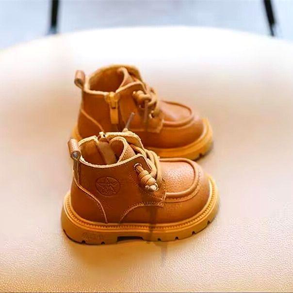

Soft Sole Baby Boots - New Autumn/Winter Infant Toddler Walking Shoes for Girls and Boys Size 23, 15 cm