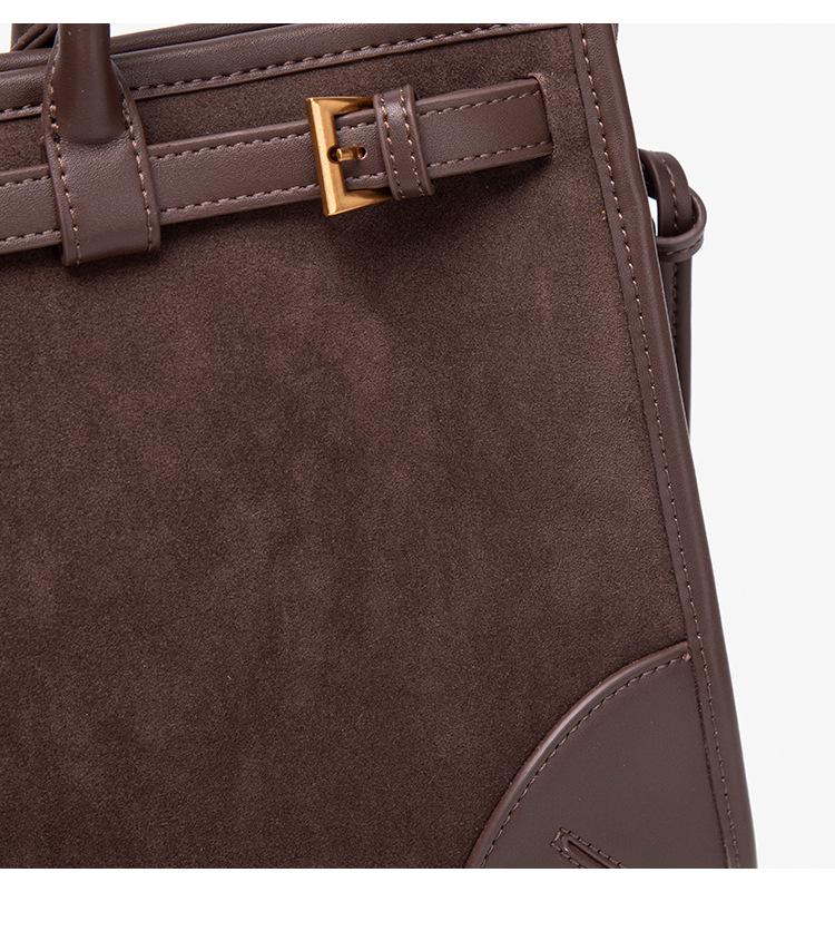 2025 Suede Motorkárska Taška: Všestranná Crossbody & Ramenná Kabelka na Jeseň/Zimu