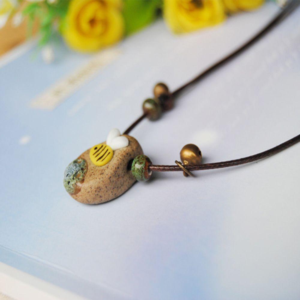Stone Adjustable Gift Unisex Ceramic Necklace Sweater Chain Bee Pendant Necklace Clavicle Chain