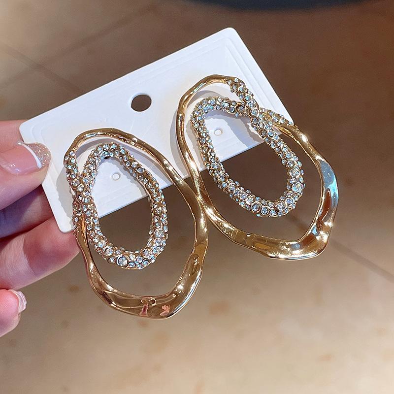 Zirkon Oval Unregelmäßige Ohrringe für Damen Europa und die Vereinigten Staaten Luxus Stecker Ohrring Mode Funkeln Wunderschöner Zirkon