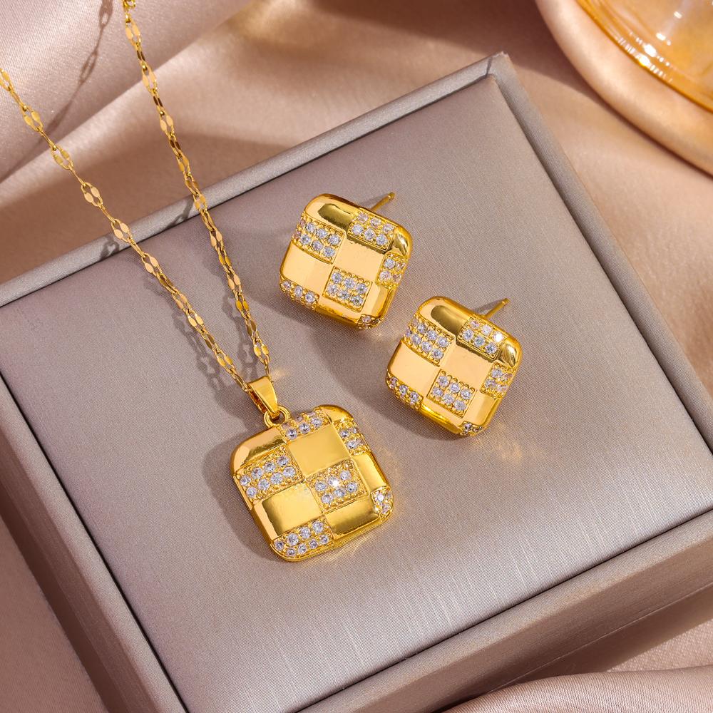 Top Luxury Gold Plated Copper Pendant Necklaces Earrings For Women Trendy Fashion Female Jewelry Set Girls Clavicle Chain