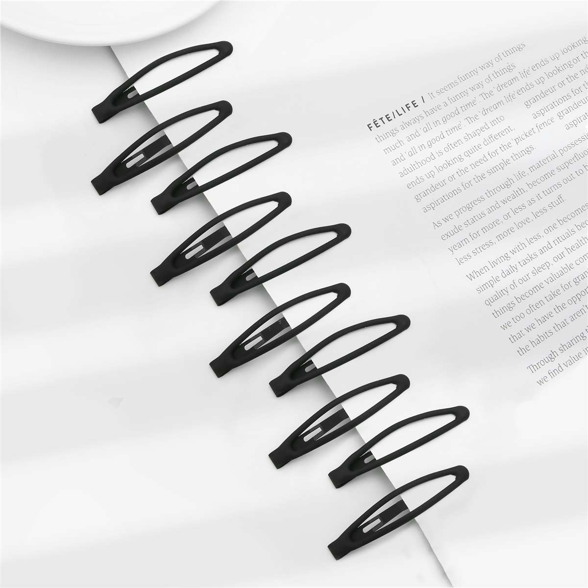 

1 карта/пакет, модная резиновая краска, геометрическая шпилька для волос, коготь для женщин, девушек, макияж, заколки для волос, аксессуары для волос, краб, зажим для ванны, головные уборы