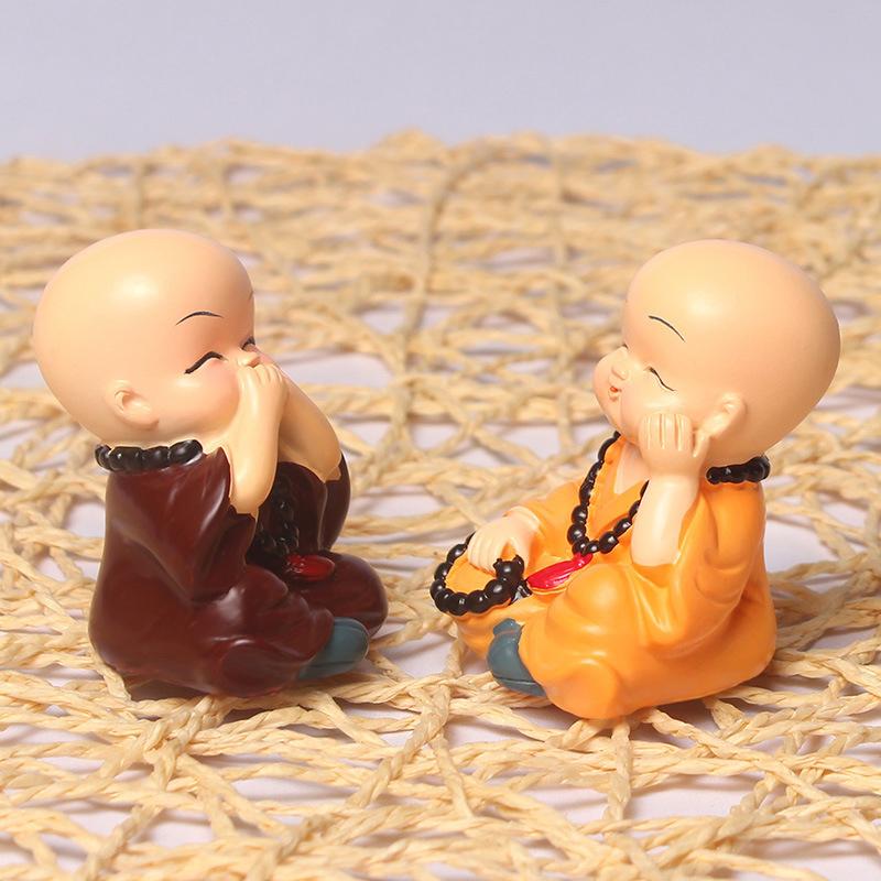 4Pcs/Set Resin Crafts Gift Lovely Little Monk Sculptures Cute Monks Statues Creative Monk Dolls Table Car Decoration