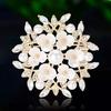 Luxury Pearl Flower Brooches for Women Rhinestone Plant Pins Necklace Event Party Gifts Backpack Decoration Clothes Accessories