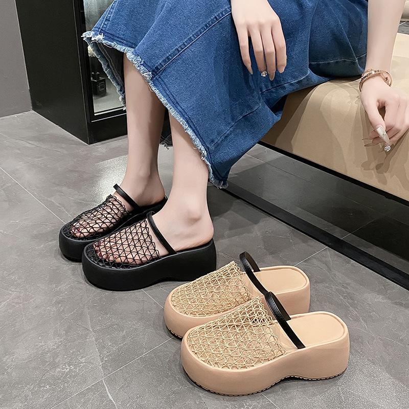 Newly-released Niche Flip-flops with Openwork Design and Thick Sole - Women's Shoes