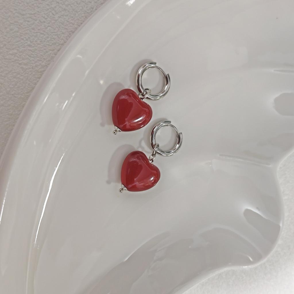 Punk Red Peach Heart-shaped Pendant Earrings for Women Simple Geometric Circular Ear Buckle Fashion  Accessories Gift