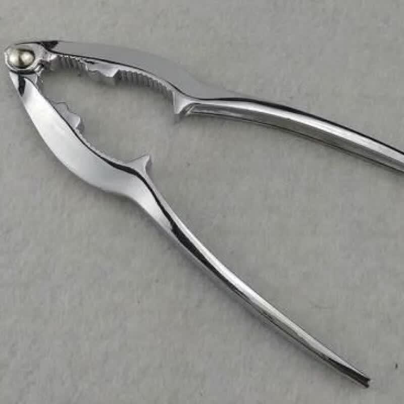 Wei Yang Heavy-Duty Multi-tool Nut & Crab Cracker