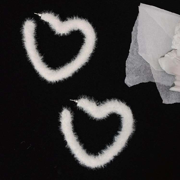Sweet Cool Plush Heart Hoop Earrings Exaggerated Dangle Earrings Birthday Gift