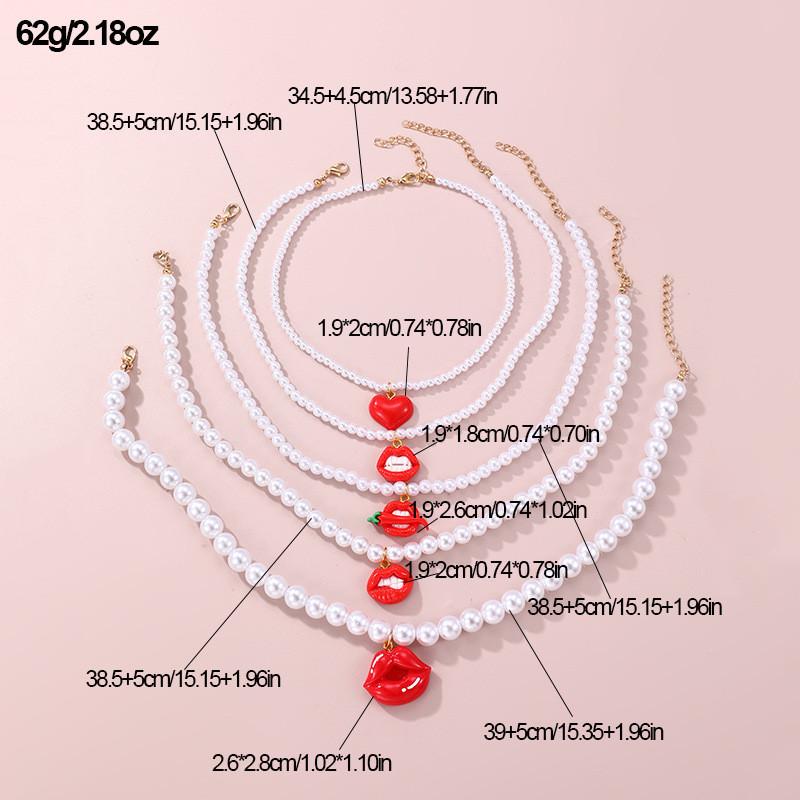 Fashion Lip Pendant Necklace For Women With Resin Charm And Elegant Design