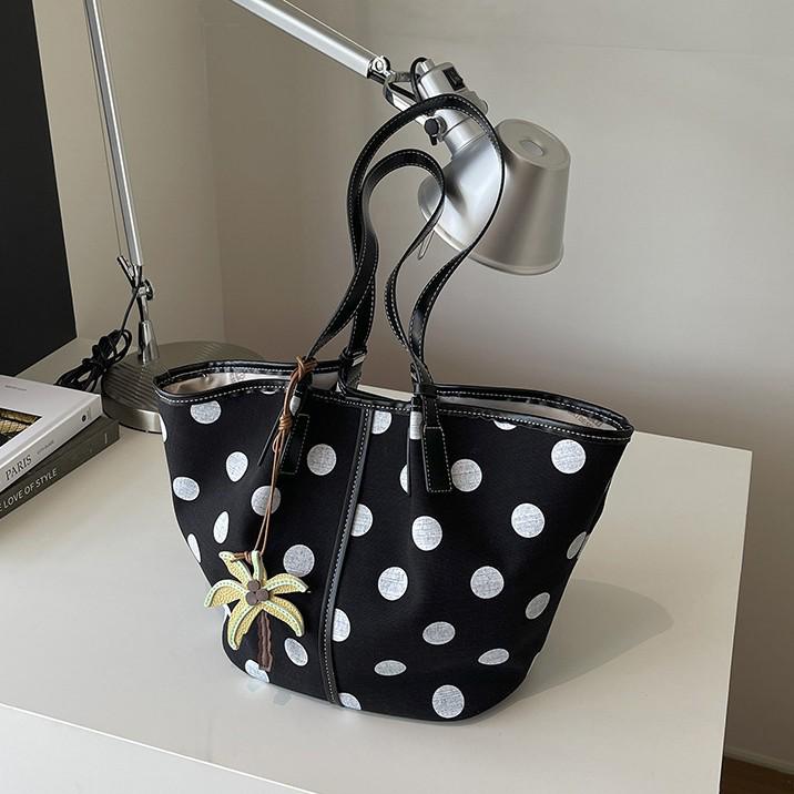 2026 Korean Polka Dot Tote Bag - Large Capacity Versatile Fashion Shoulder Bag for Women.