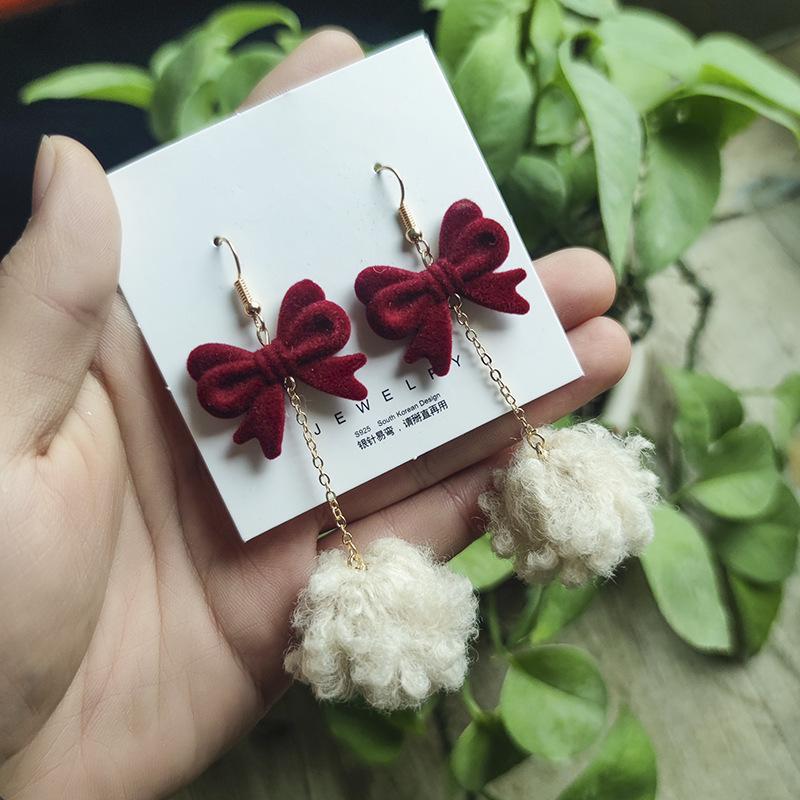 2024 D Retro Wine Red Velvet Rose Pearl Earrings: Hong Kong Style, Autumn/Winter Trend