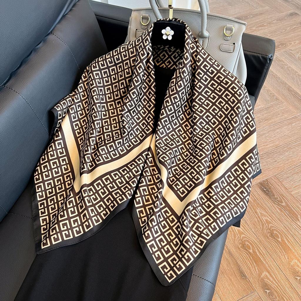 Large square scarf silk scarf women's new versatile spring and autumn winter high-end mother scarf shawl with shirt