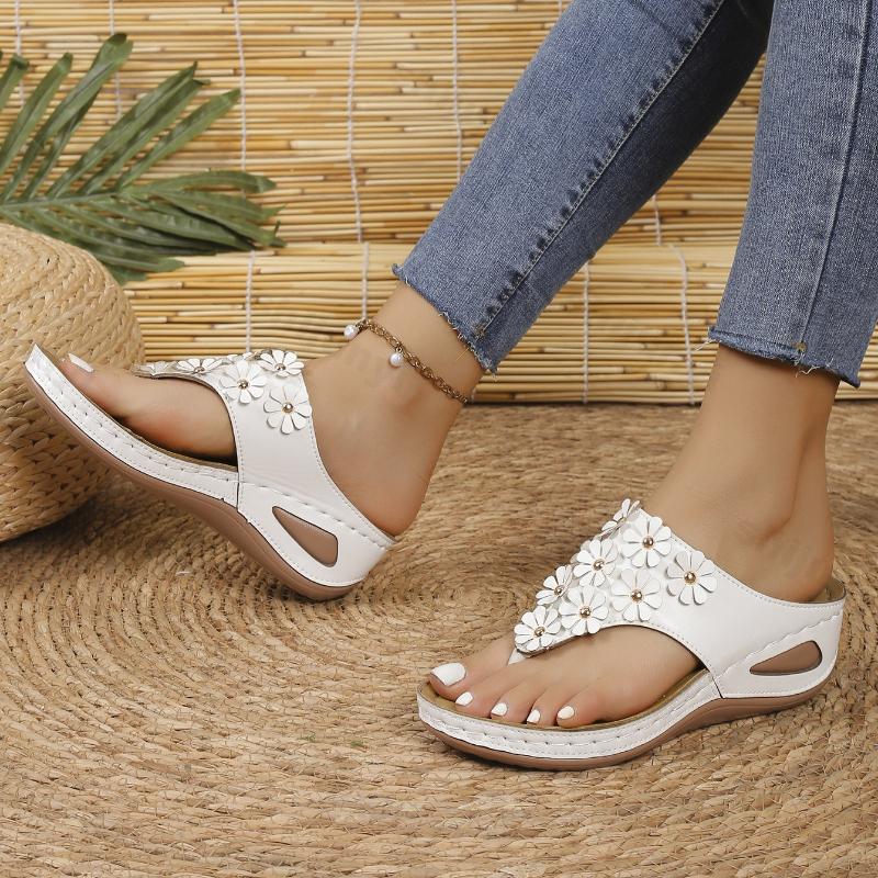 Fashion Studded Flower Sandals for Women Summer Beach Non Slip Wedge Flip Flops Woman Leisure Outdoor Fashion Clip Toe Platform Sandals