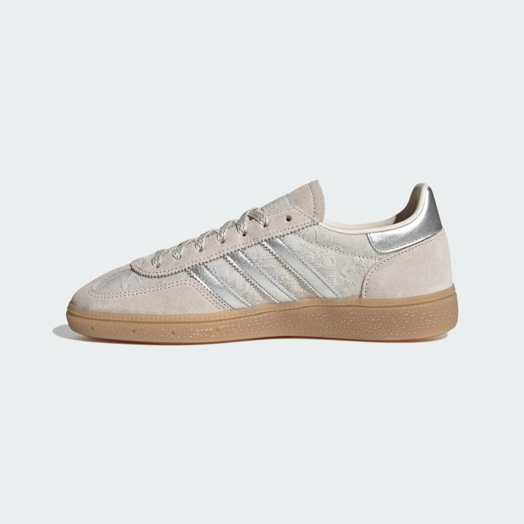 adidas HANDBALL SPEZIAL W KK0434 Women's Originals Sneakers Chalk Pearl / Silver Metallic / Chalk White