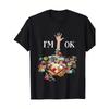 ESTOU Bem Com Uma Camiseta Preta Que Tem Um Tema de Costura - Ela Mostra Um Design Vibrante Com Carretéis de Linha, Tesouras, Uma Camiseta Divertida e Alegre