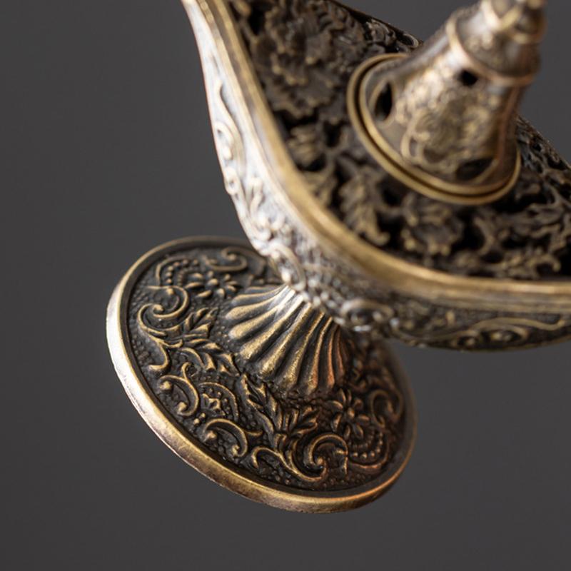 1 Stück Aladdin-Lampe Form Heimdeko Räuchergefäß Zuhause Aufwendiges Blumendesign Weihnachtsgeschenke