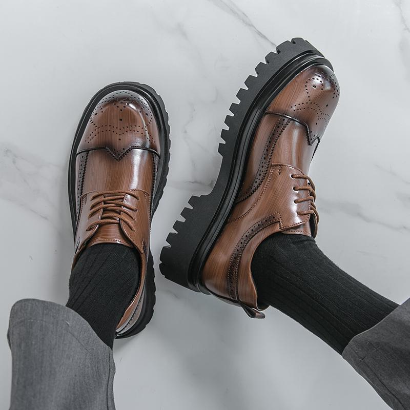 Fashion Brogue Classic Business Men's Leather Shoes Gentleman Comfort Style Groom's wedding suit height increasing shoes 38-46 lace-up