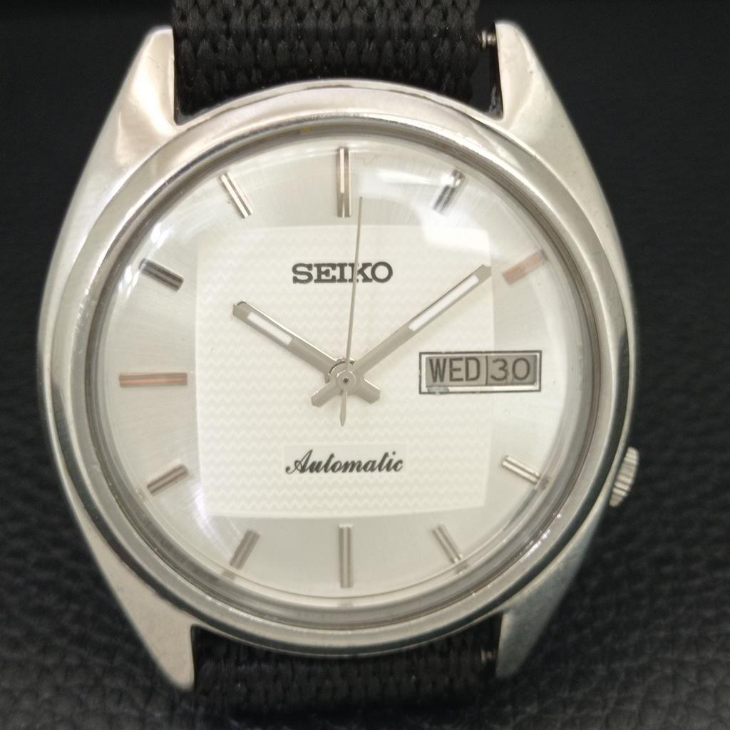 VINTAGE SEIKO AUTOMATIC 7009A JAPAN MENS SILVER COLOR DIAL WATCH a708593-1